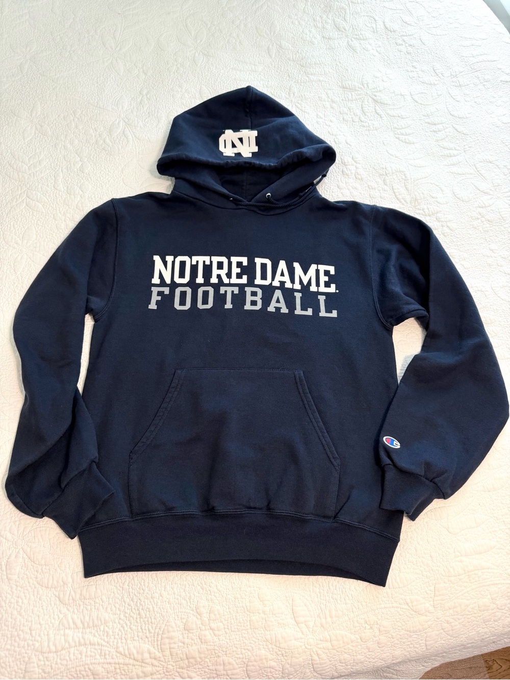 Notre Dame football fighting Irish hoodie sweatshirt champion men’s small 
EUC